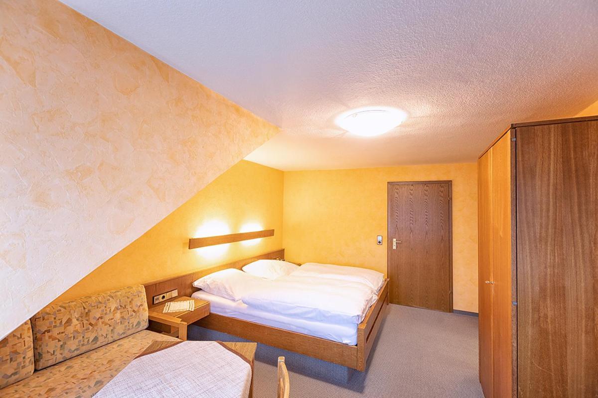 Hotel-Restaurant Weinhaus Grebel Κόμπλεντς Εξωτερικό φωτογραφία