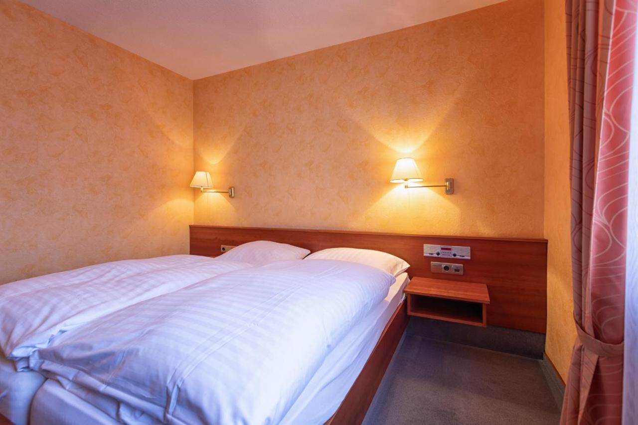 Hotel-Restaurant Weinhaus Grebel Κόμπλεντς Εξωτερικό φωτογραφία