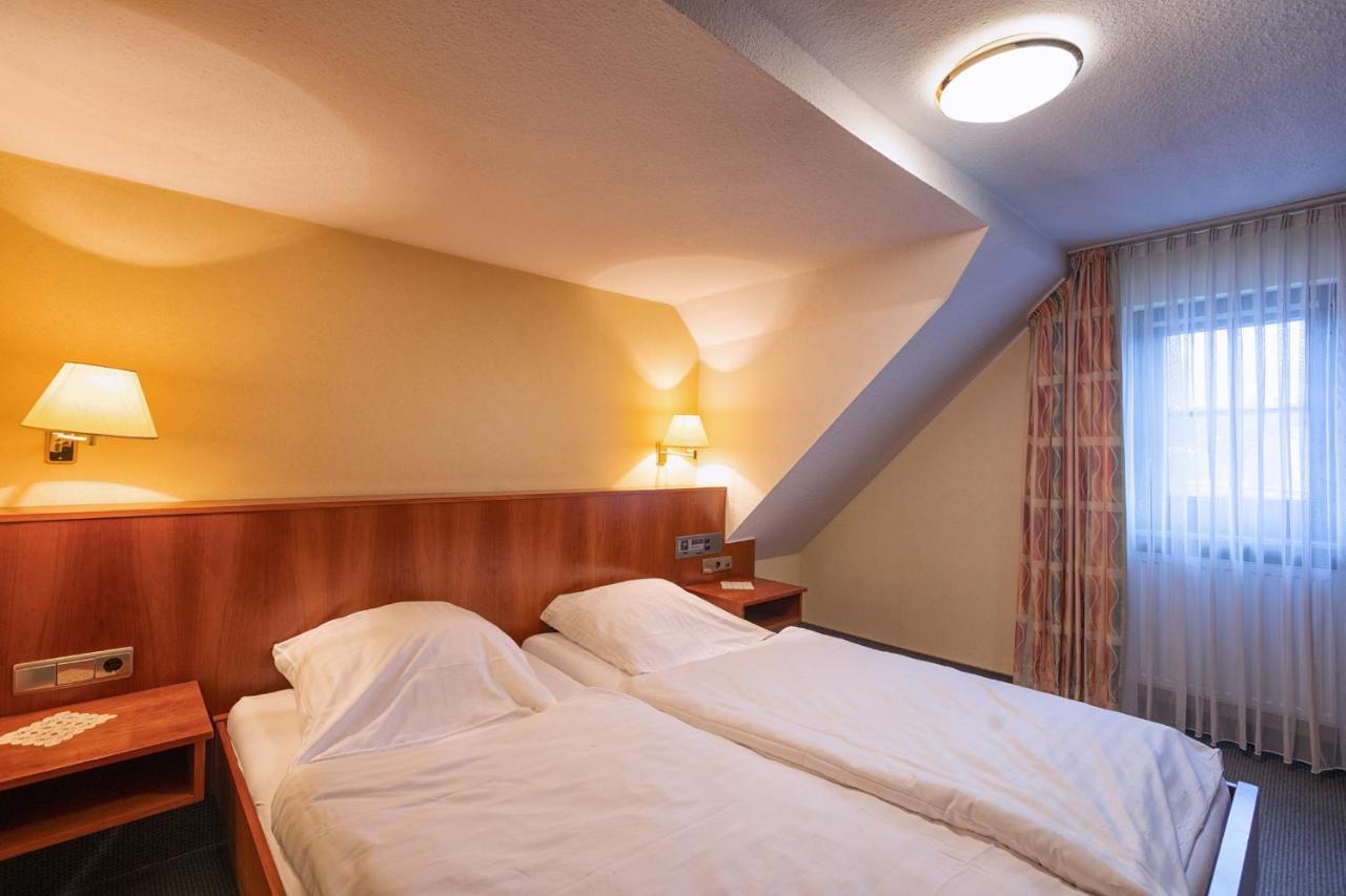Hotel-Restaurant Weinhaus Grebel Κόμπλεντς Εξωτερικό φωτογραφία