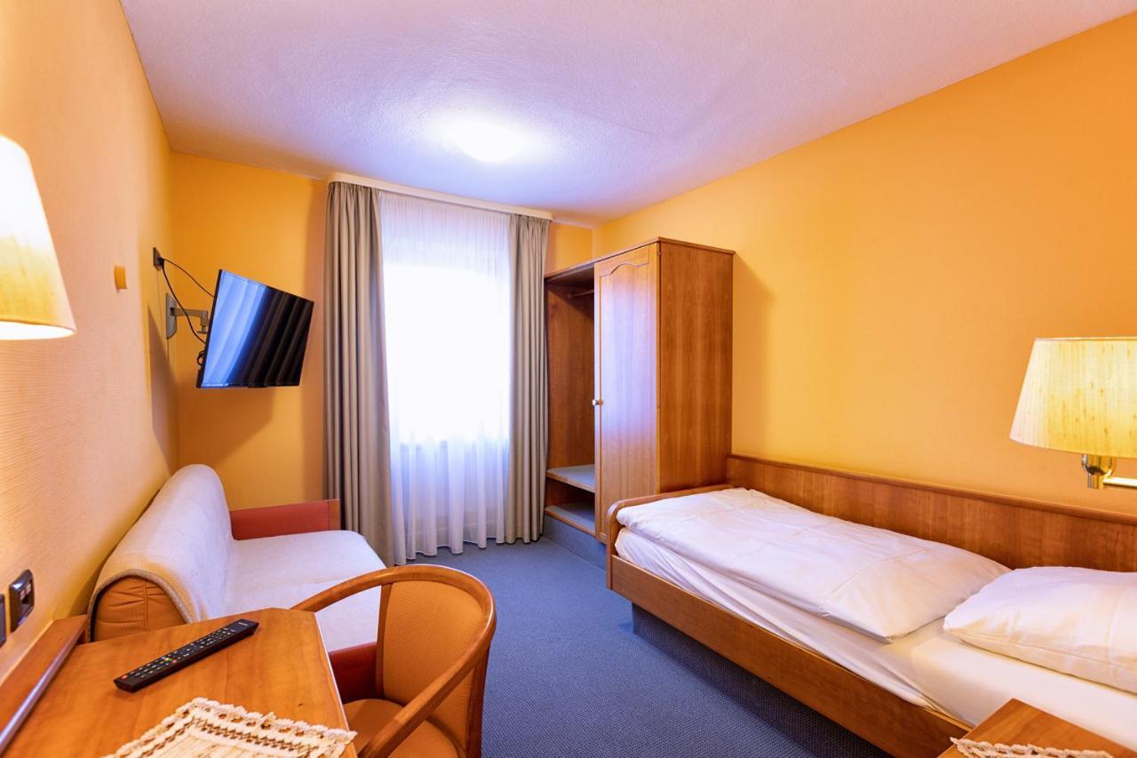 Hotel-Restaurant Weinhaus Grebel Κόμπλεντς Εξωτερικό φωτογραφία